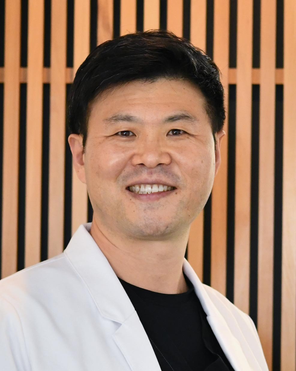 Contemporary Endodontics | Houston Endodontist | Dr. Ji Wook Jeong