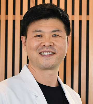 Contemporary Endodontics | Houston Endodontist | Dr. Ji Wook Jeong