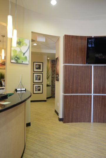 Contemporary Endodontics | Reception Hallway