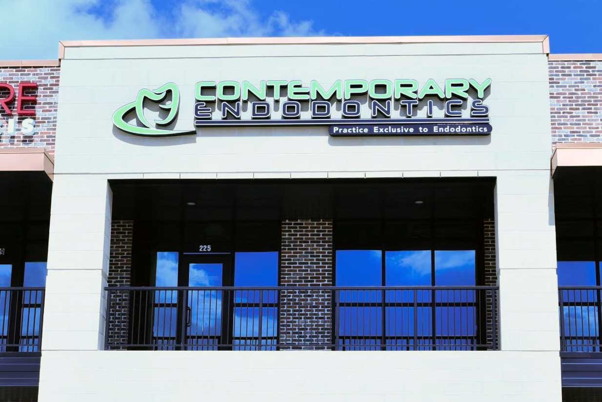 Contemporary Endodontics Pearland Exterior Entrance