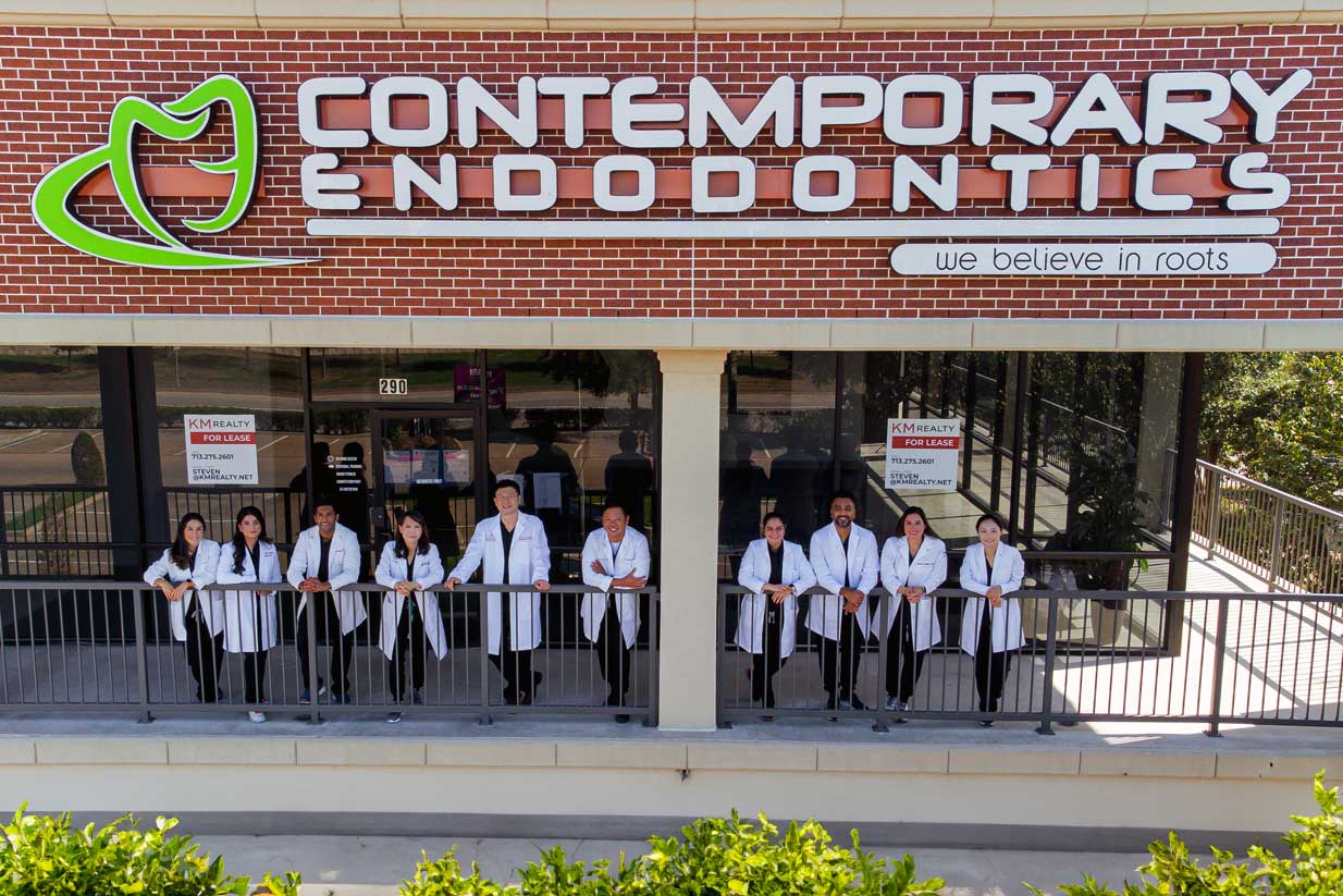 Contemporary Endodontics Sugarland Exterior Entrance