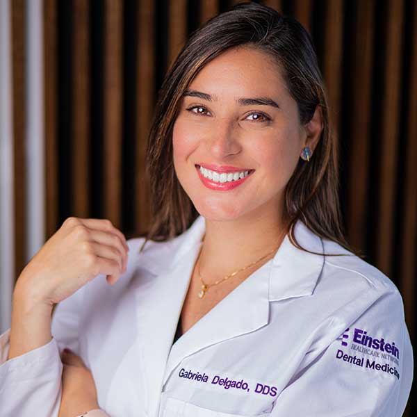 Contemporary Endodontics | Houston Endodontist | Dr. Gabriela Delgado