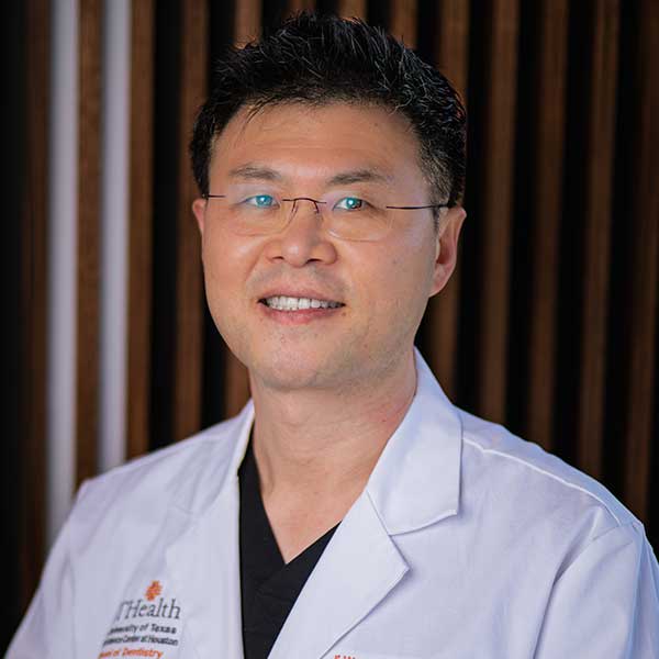 Contemporary Endodontics | Houston Endodontist | Dr. Ji Wook Jeong